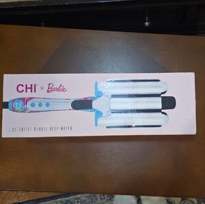 x Barbie Blue and White Hair Waver